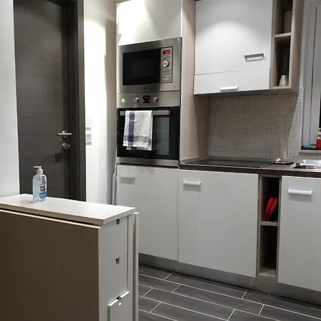 Nemy Gazde/Camere de închiriat *